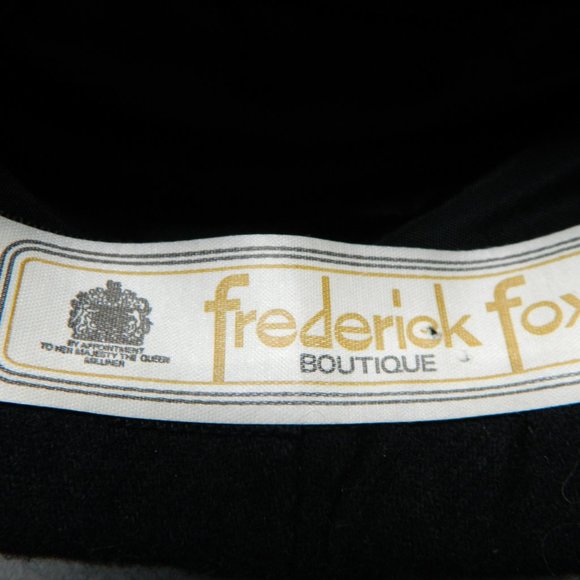 Frederick Fox Boutique for Neiman Marcus Black Wool and Velvet Pillbox Hat - Picture 8 of 9